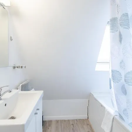 Le Charme Des Combles Tourangeaux * טור